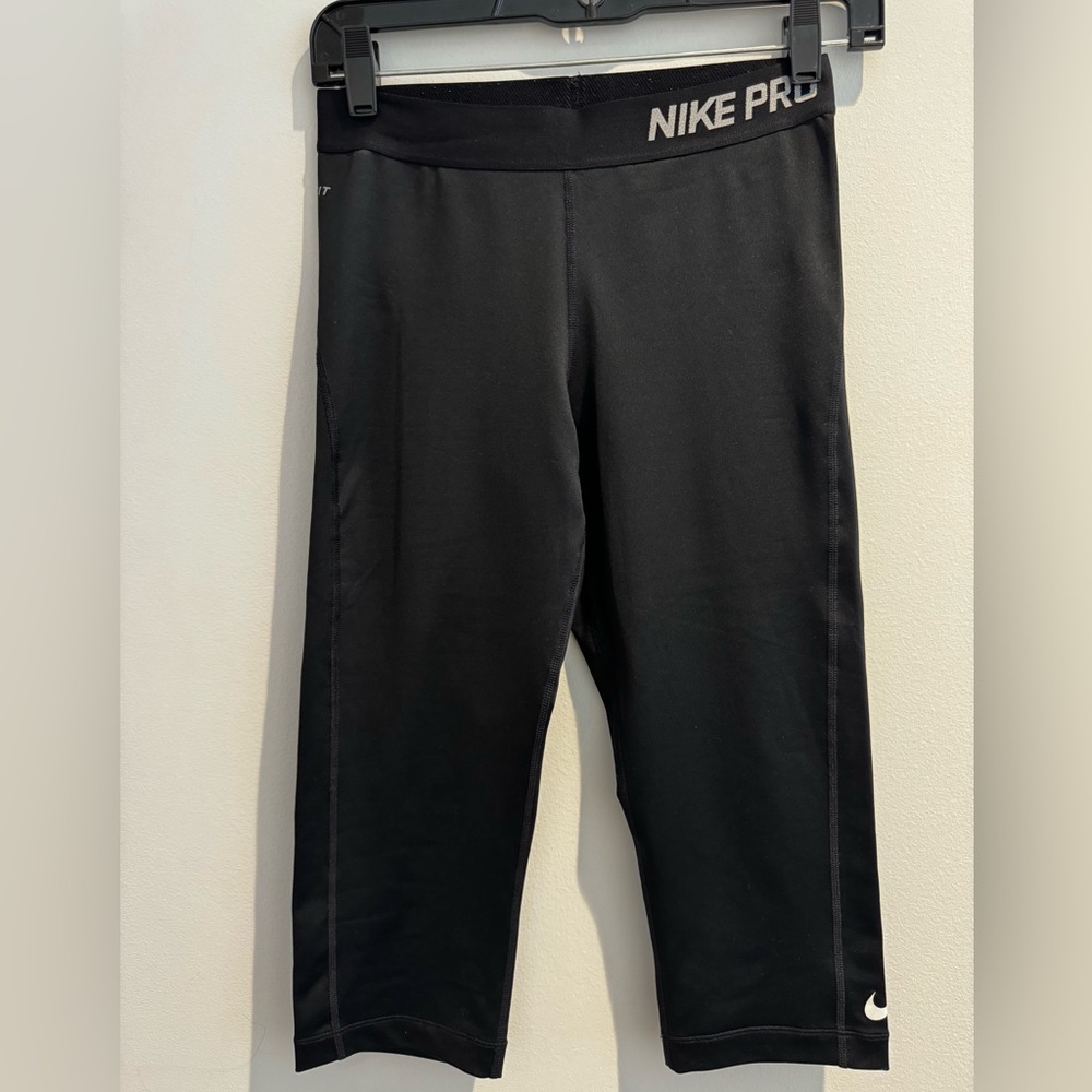 Nike cropped leggings